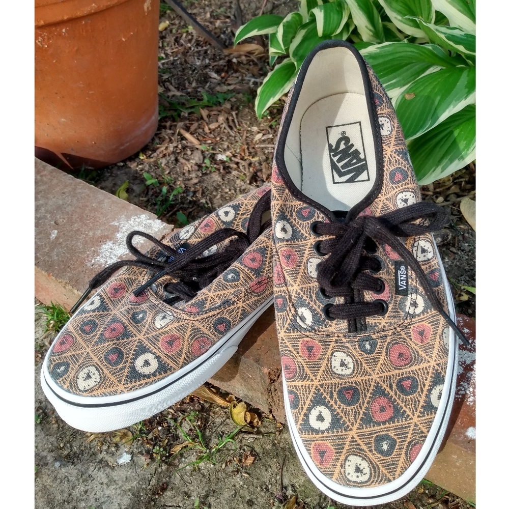 VANS Van Doren Tribal Print Shoe Women's Size 9.5 / Men's 8 Spring Series 2014